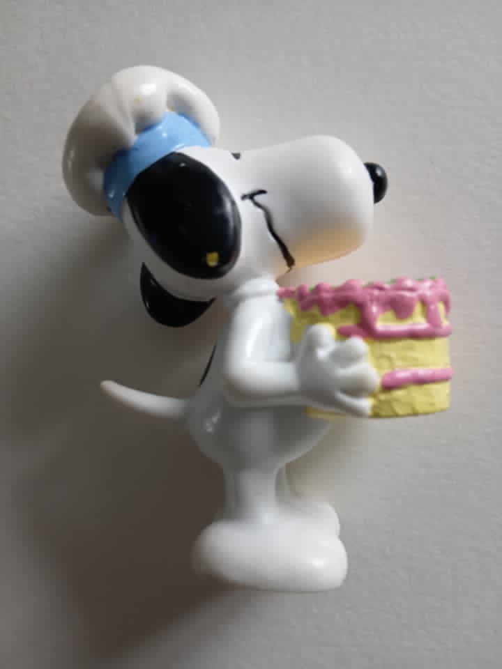 Snoopy With Cake Figurine, 1980s - Image 2