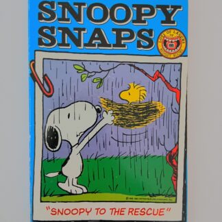 Snoopy Snaps Book - Snoopy To The Rescue (1987)